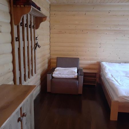 Біла Хата Appartement Iltsi Buitenkant foto