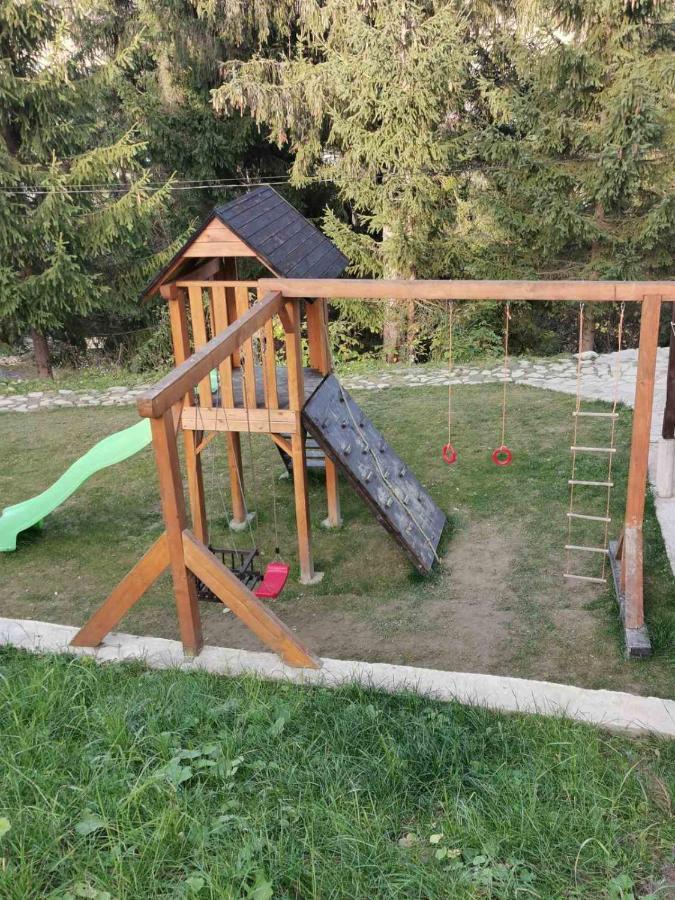 Біла Хата Appartement Iltsi Buitenkant foto