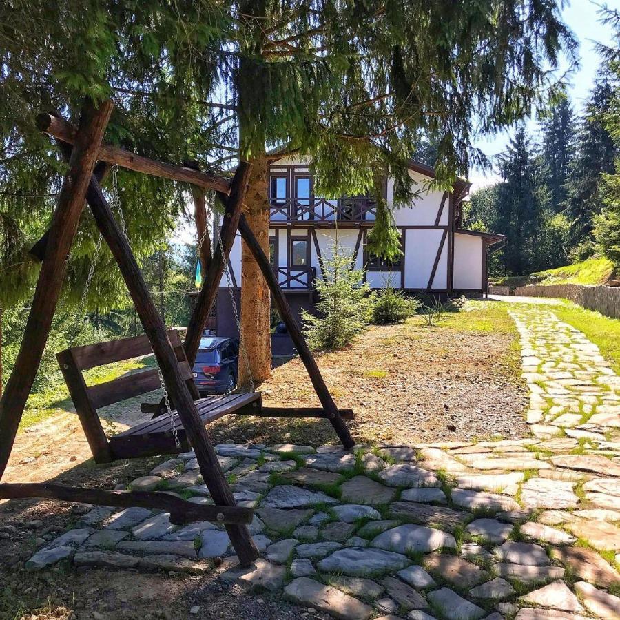 Біла Хата Appartement Iltsi Buitenkant foto
