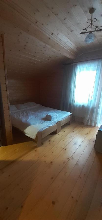 Біла Хата Appartement Iltsi Buitenkant foto